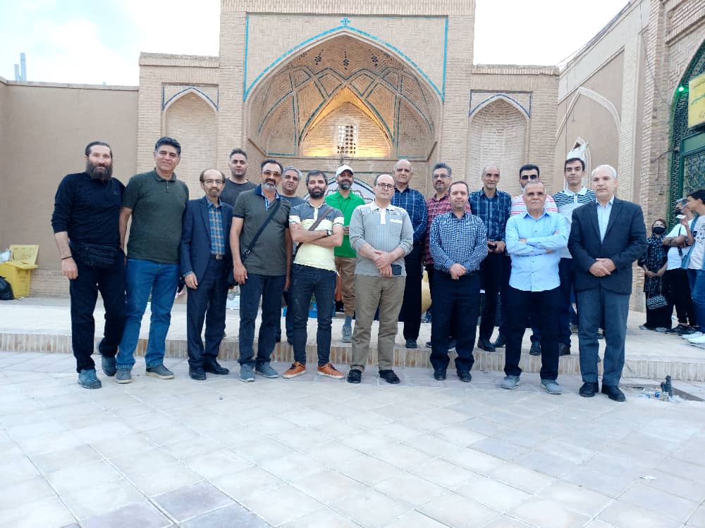 اردوی تفریحی-گردشگری کاشان و نیاسر و تقدیر از همکاران اجرایی و آموزشی دبیرستان فرهنگ